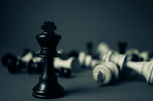 Die besten Gadgets für kreative Spieleabende mit Freunden